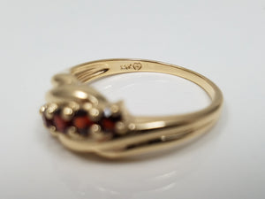 Simple 14k Yellow Gold Natural Garnet Ring Band