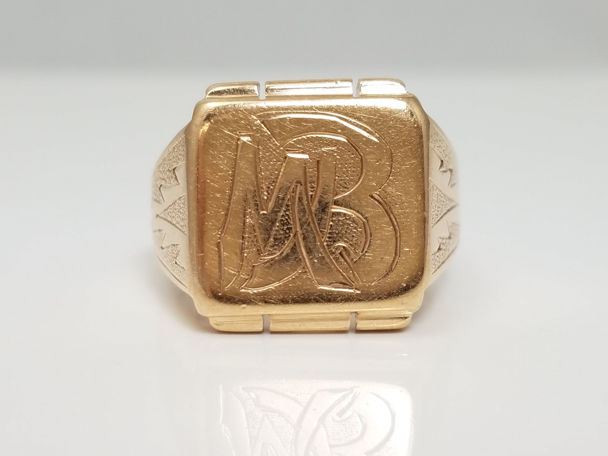 Vintage 12k Yellow Gold Signet Ring