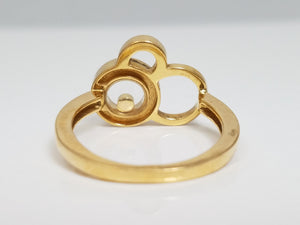 Fun 18k Yellow Gold Floating Diamond Ring