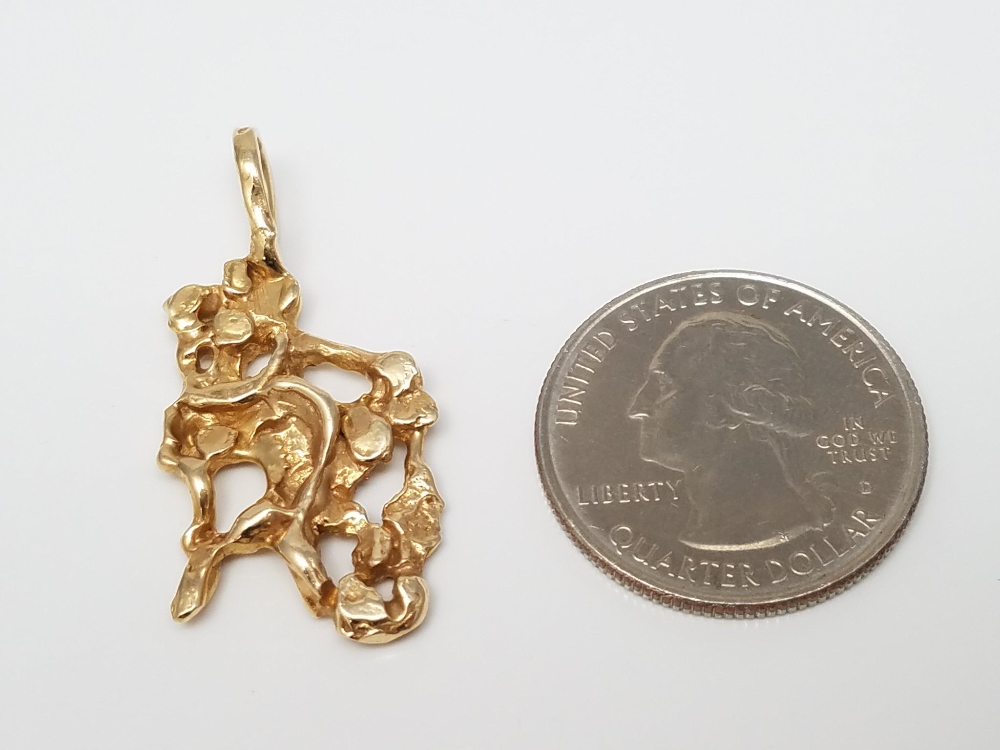 12k Yellow Gold Nugget Pendant