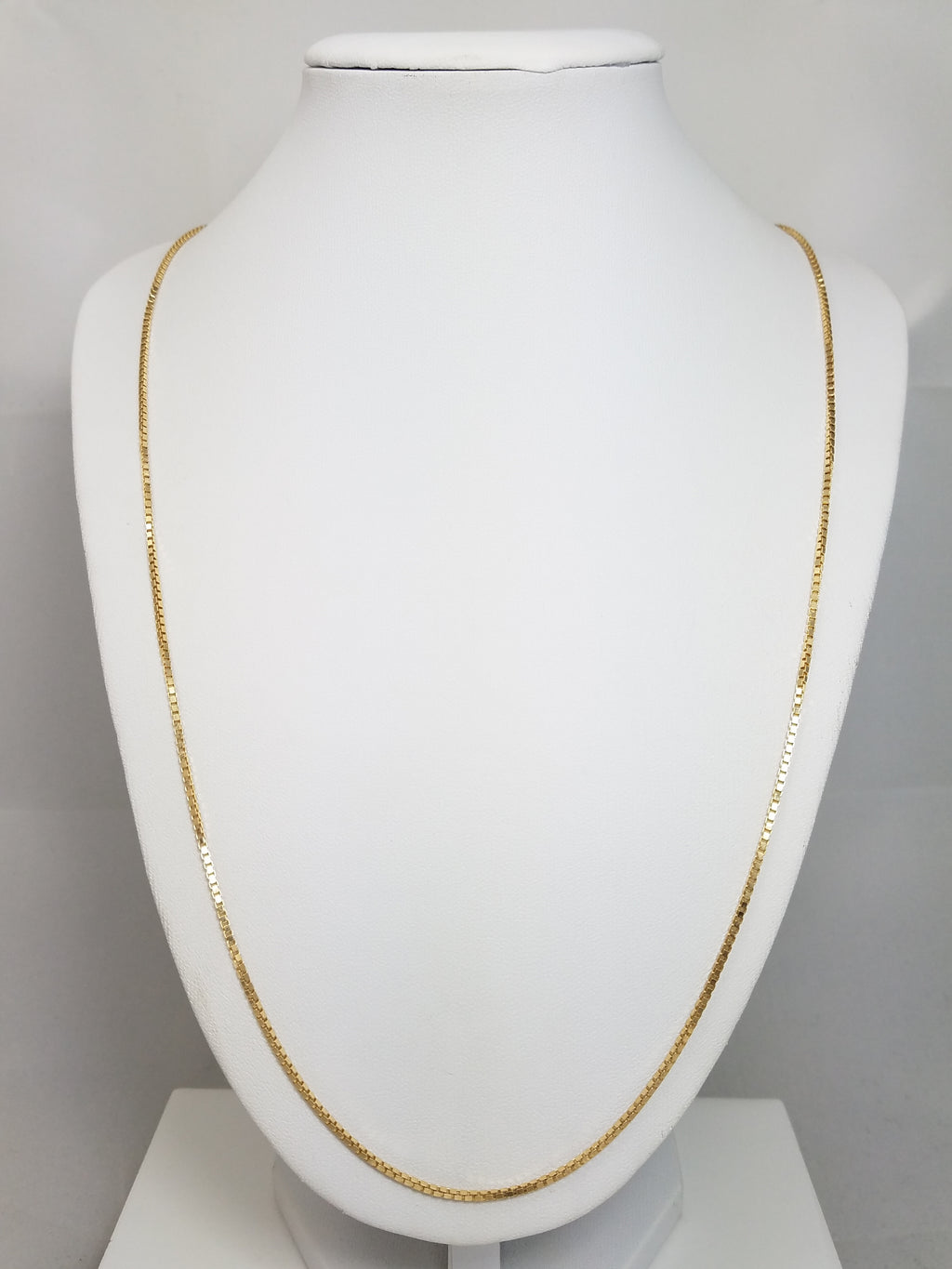 Classic 1.6mm/24" Solid Box Chain Necklace in 14K Yellow Gold