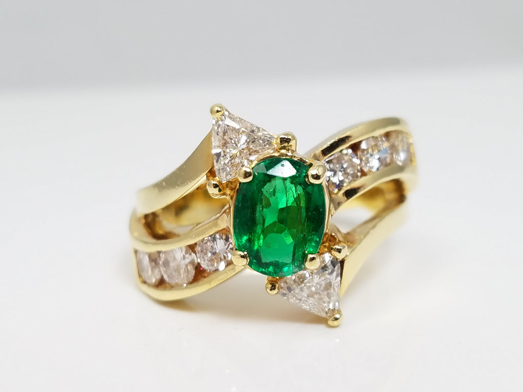 Exquisite 18k Yellow Gold Natural Emerald Diamond Custom Ring