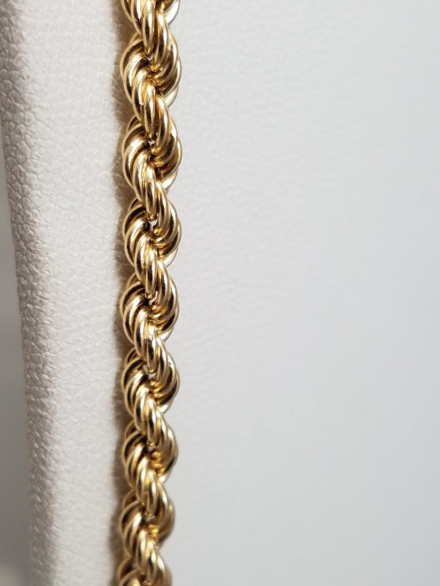 Sporty 26.5" 14k Hollow Yellow Gold Rope Chain Necklace