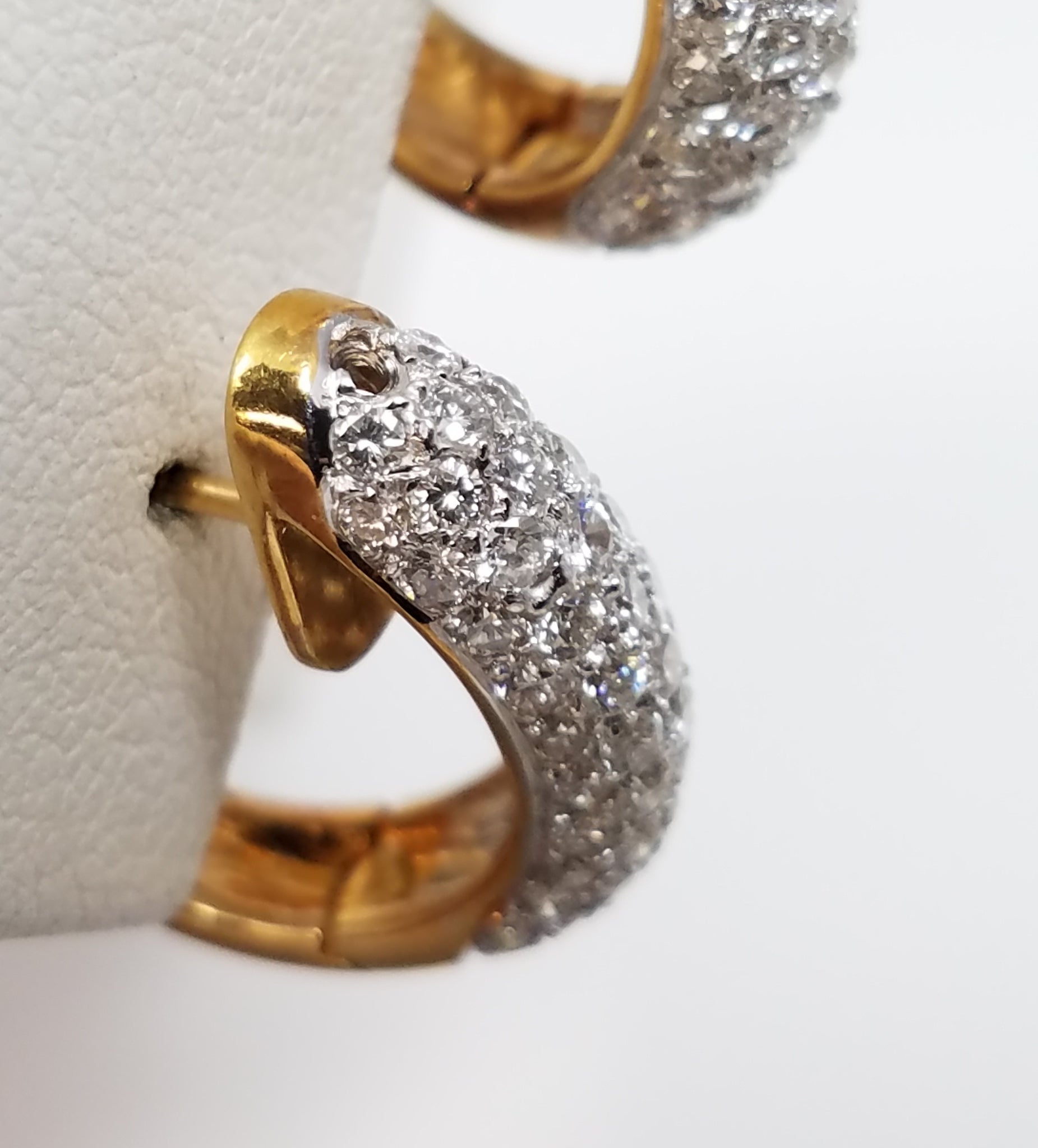 Luxurious 18k Yellow Gold Natural Diamond Huggie Hoop Earrings