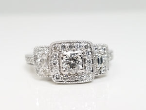 Luxurious 14k White Gold Natural Diamond Engagement Ring