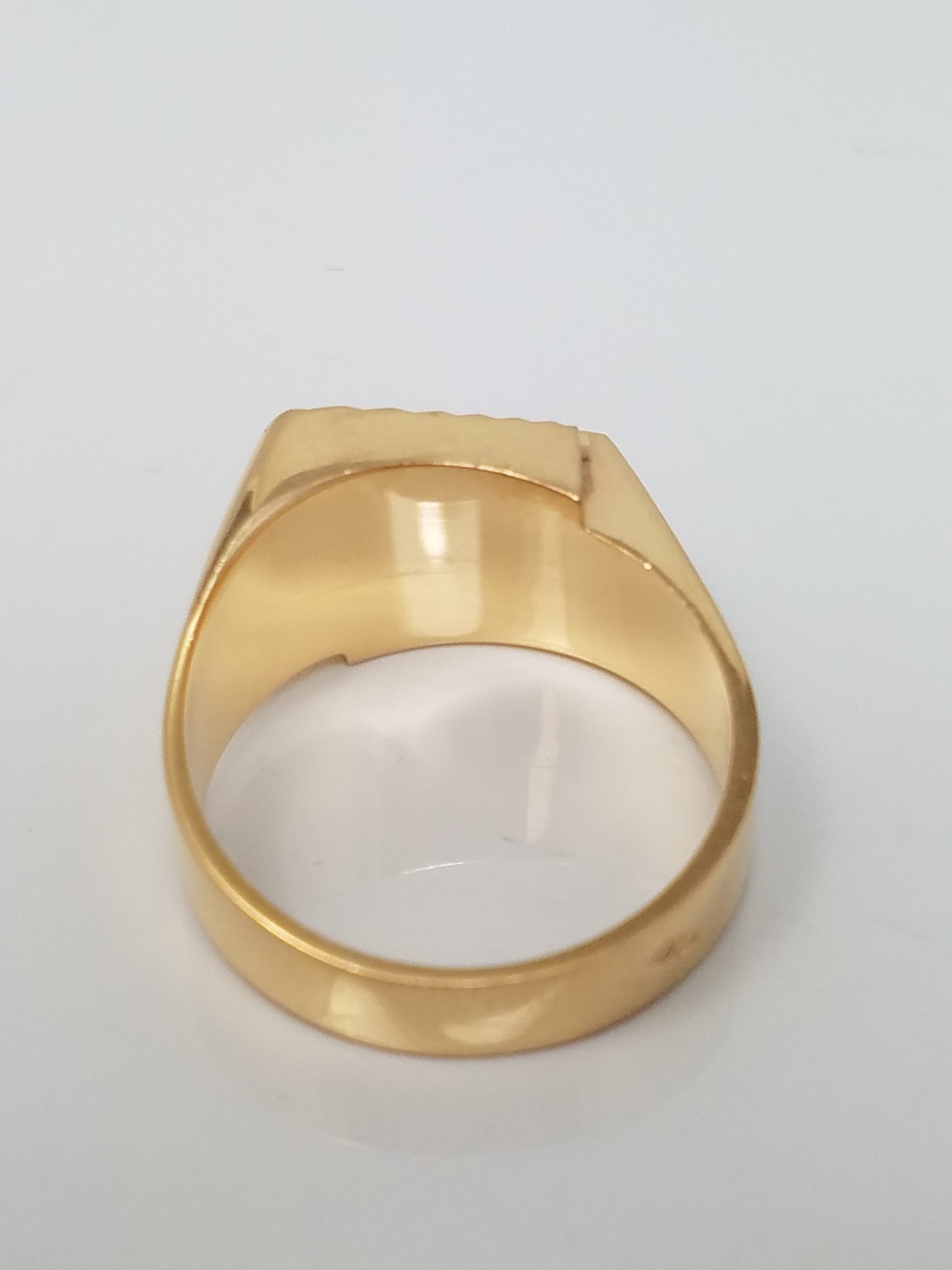 New! Chic 18k Solid Yellow Gold Signet Ring