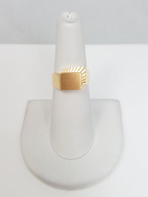 New! Chic 18k Solid Yellow Gold Signet Ring