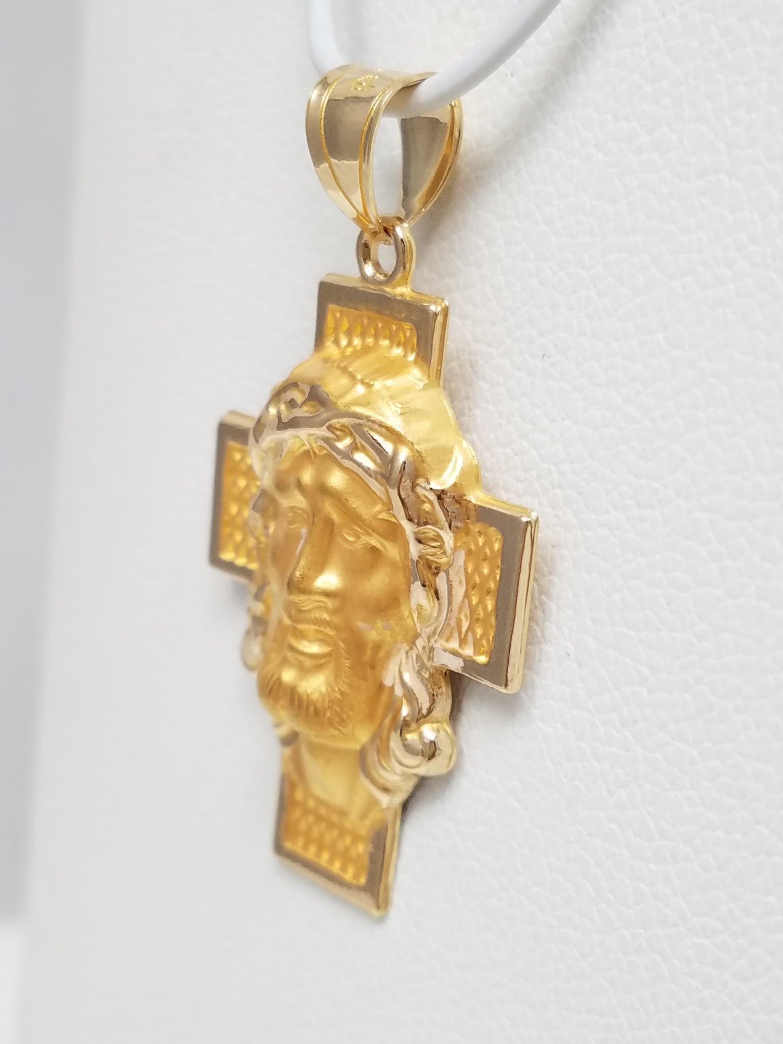 3D Jesus Pendant in 14k Yellow Gold