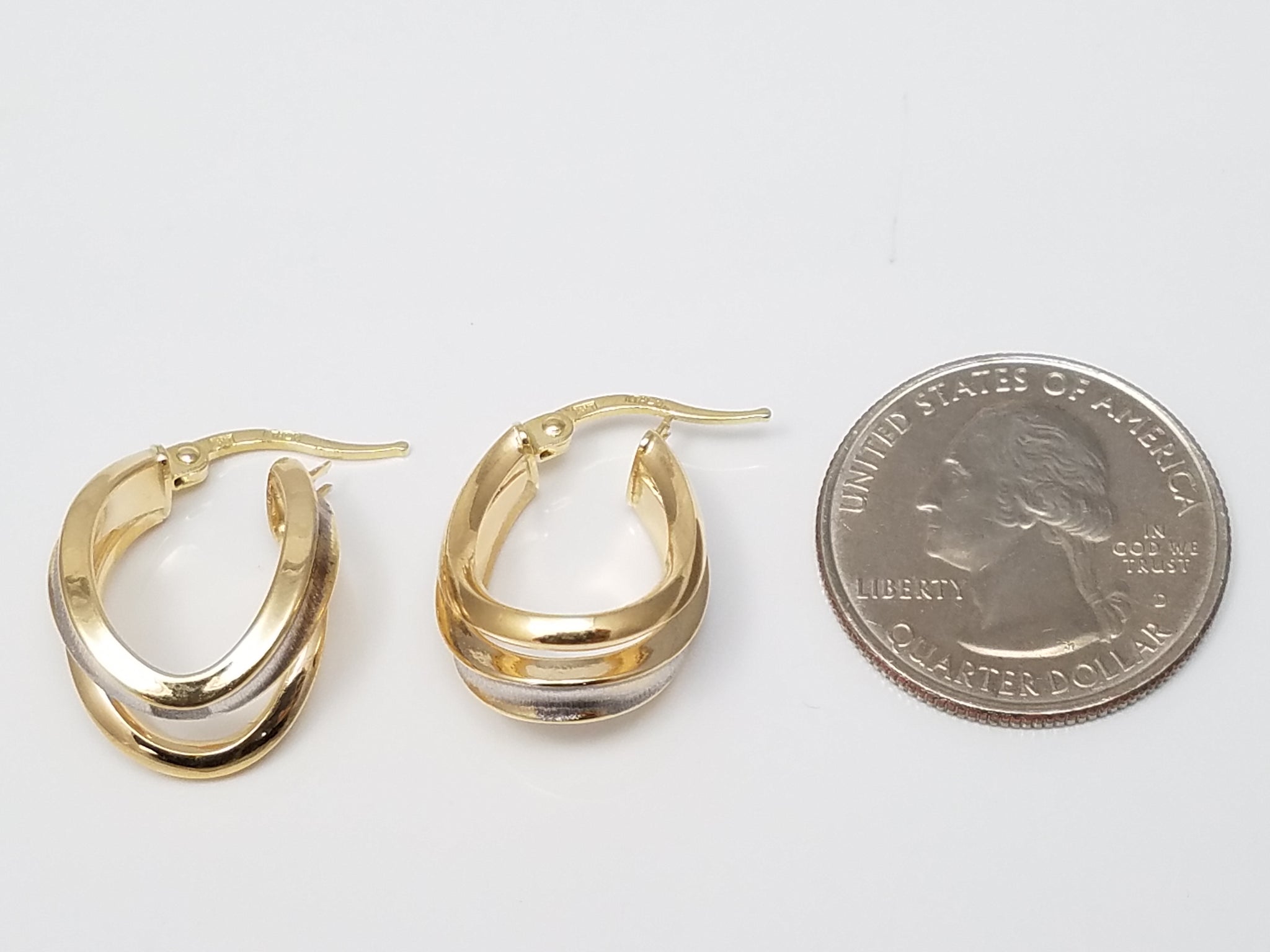 Soothing 14k Two Tone Gold Hollow Hoop Earrings
