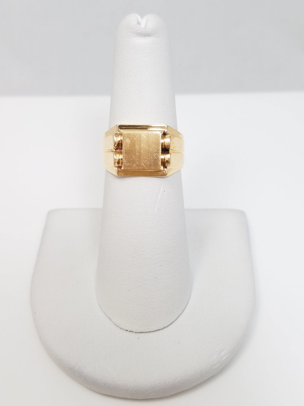 New! Sophisticated Solid 18k Yellow Gold Signet Ring