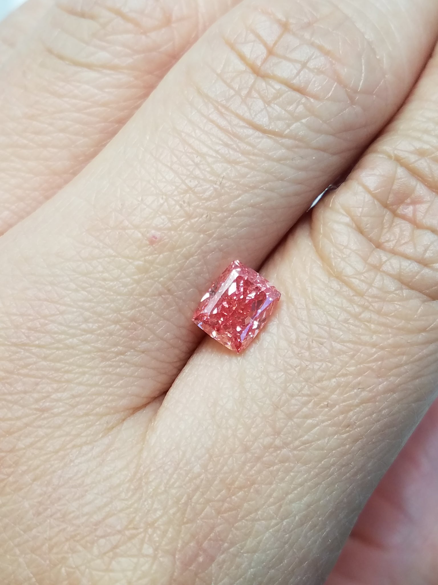 NEW IGI Certified 1.52ct Lab Grown Fancy Vivid Pink Cushion Modified Brilliant Diamond VVS2