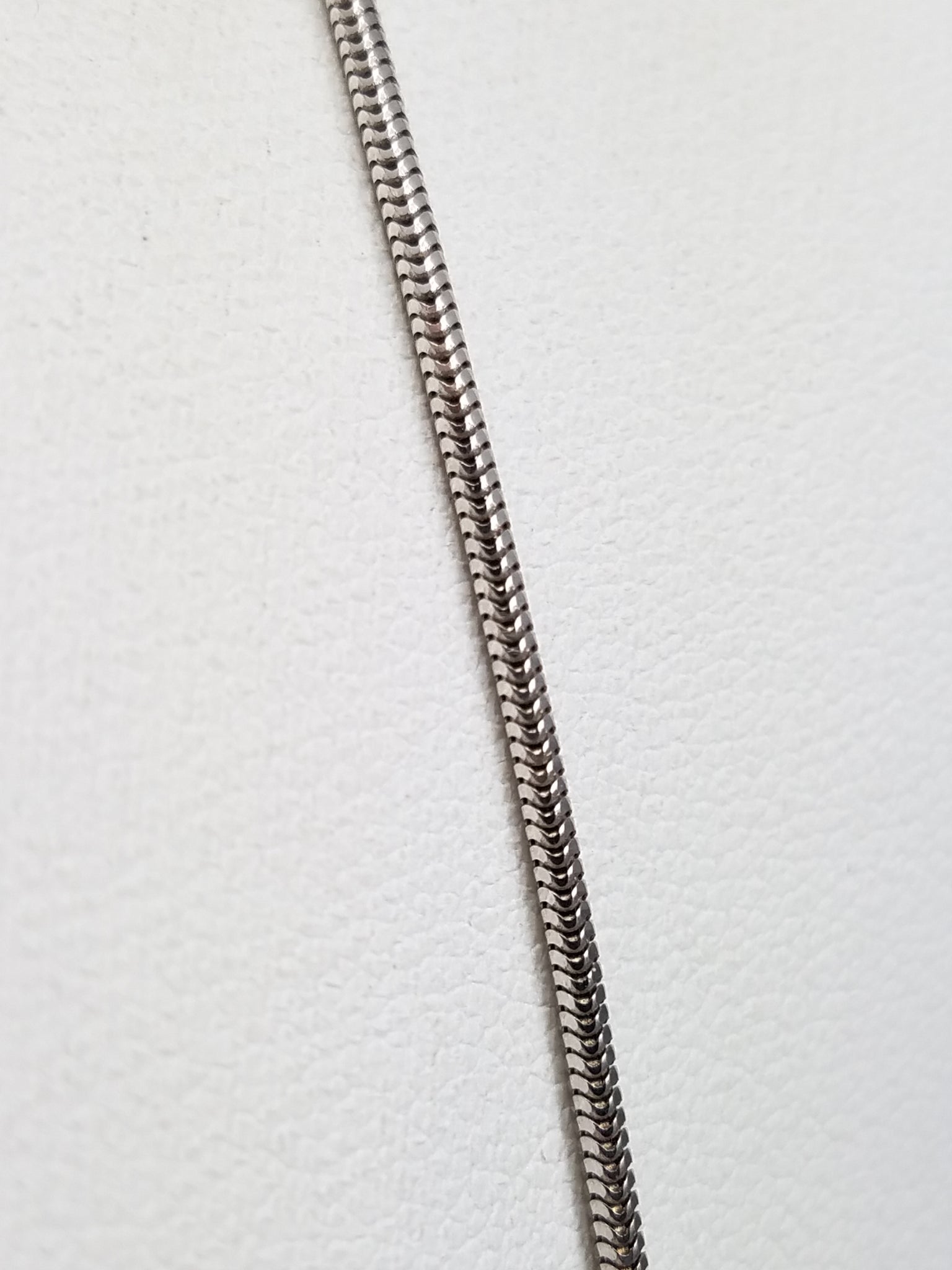 New 18" Solid 14k White Gold Italian Box Link Chain