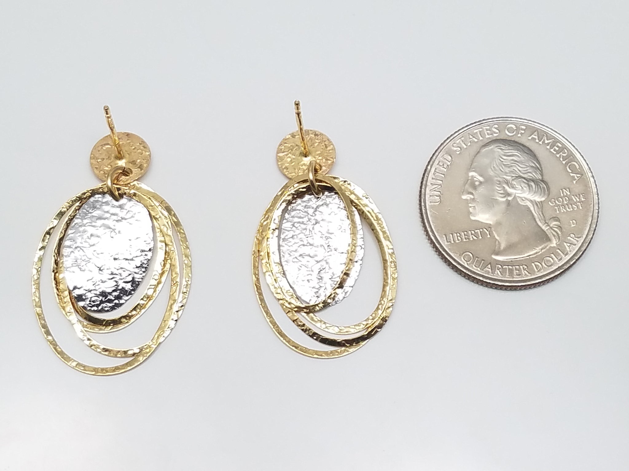 Chic 18k Two Tone Gold Motion Earrings