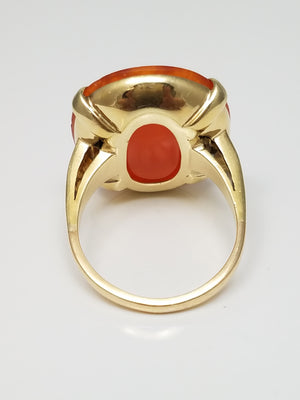 Sophisticated 14k Yellow Gold Vintage Large Wax Intaglio Seal Ring