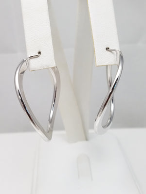 Fashionable 18k White Gold Wavy Hollow Hoop Earrings