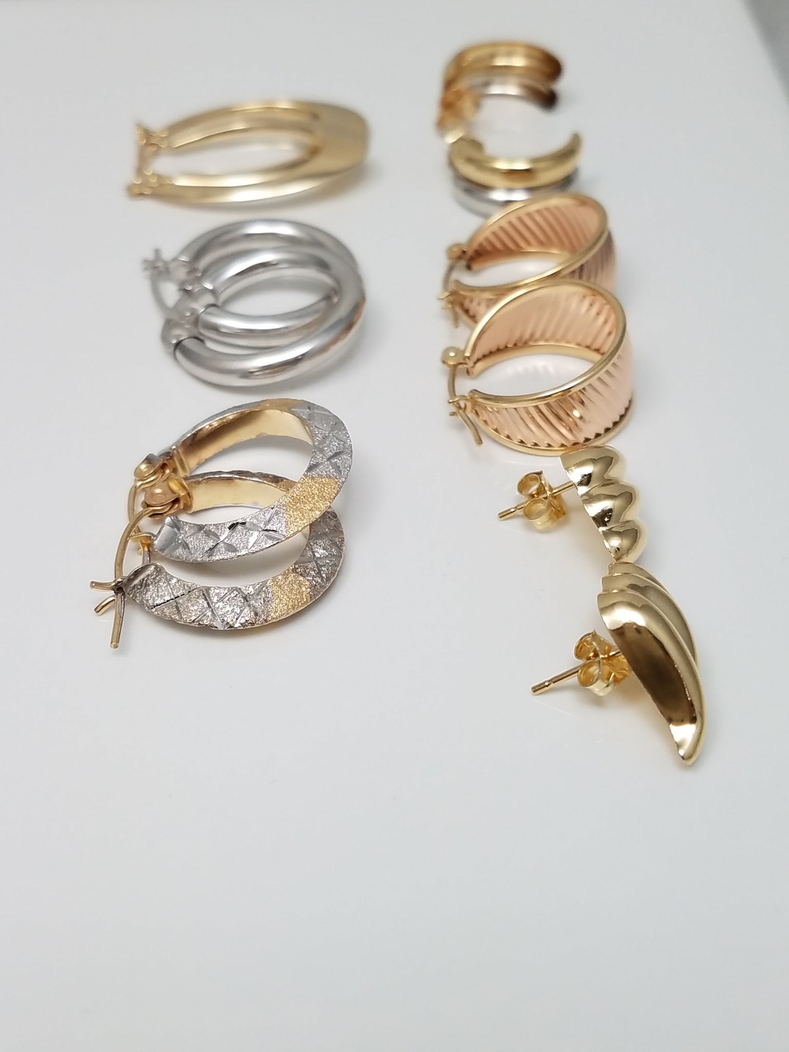 Six Splendid 14k Yellow &amp; White Gold Hollow Hoop Earring Lot
