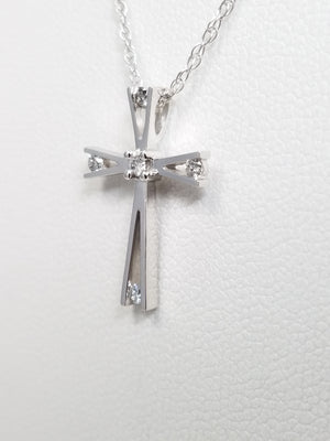 Divine 18" 10k White Gold Natural Diamond Cross Pendant Necklace