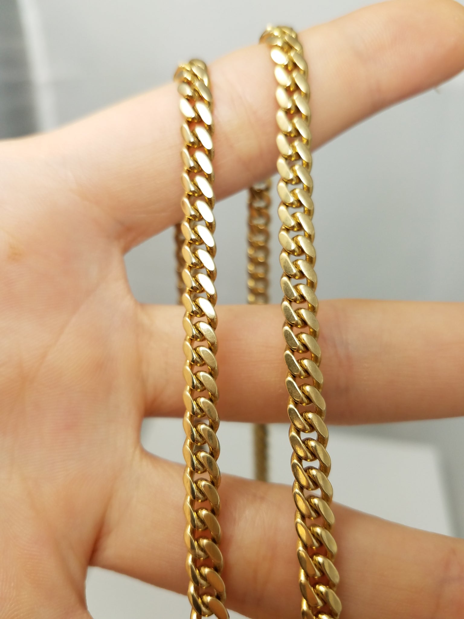 Sporty 28.5" Solid 10k Yellow Gold Cuban Link Chain Necklace
