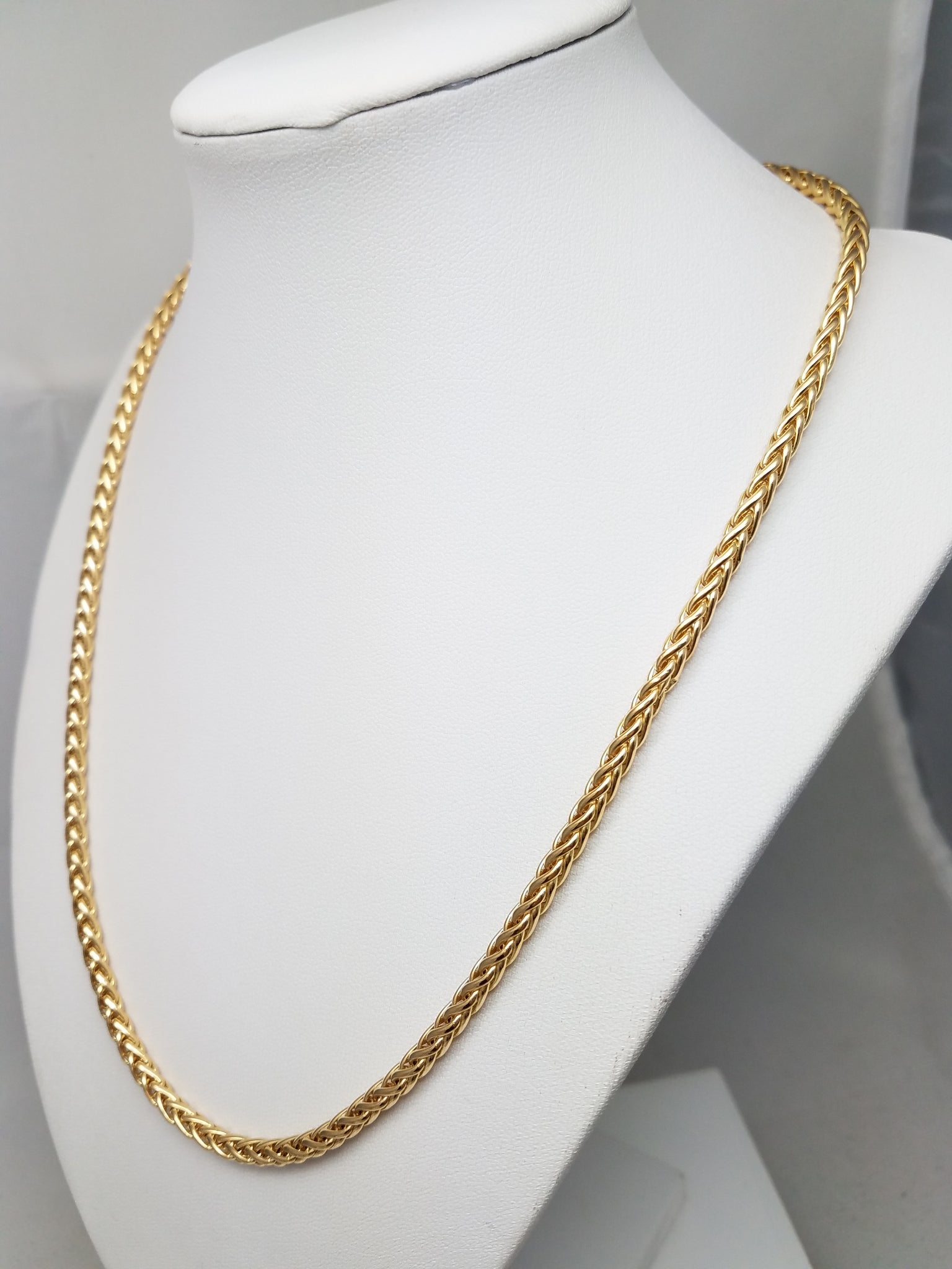 Elegant 20" Hollow 14k Yellow Gold Rounded Wheat Chain Necklace