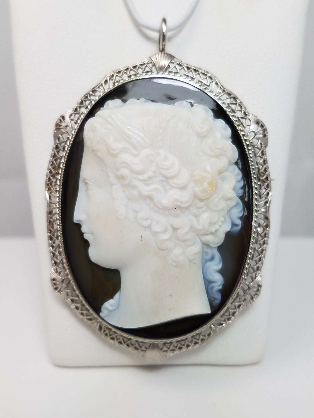 ** Museum Quality ** Exquisite 14k White Gold Antique Natural Stone Cameo Pin/Pendant