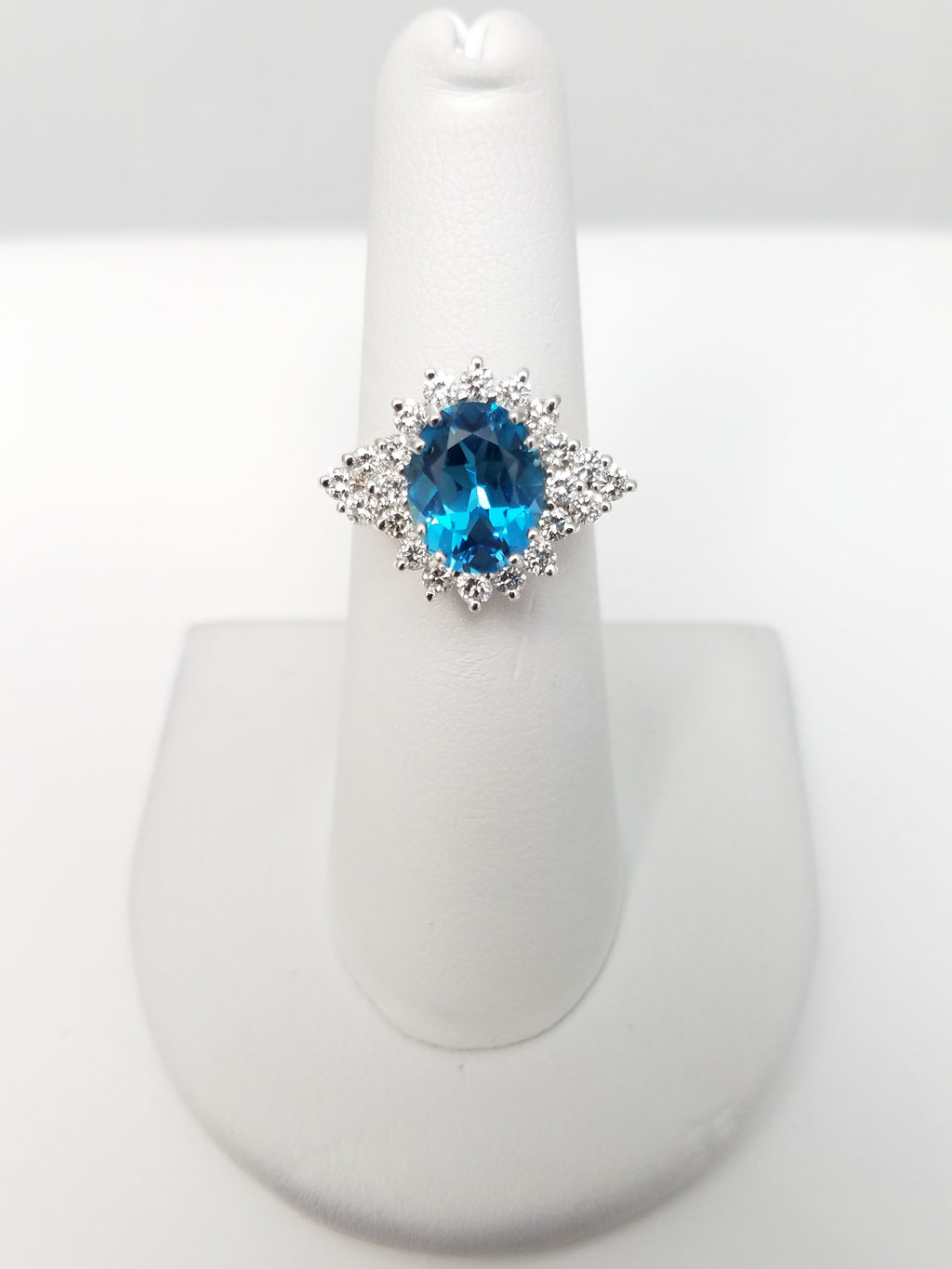 Lavish 14k Yellow Gold Natural Blue Topaz Diamond Ring