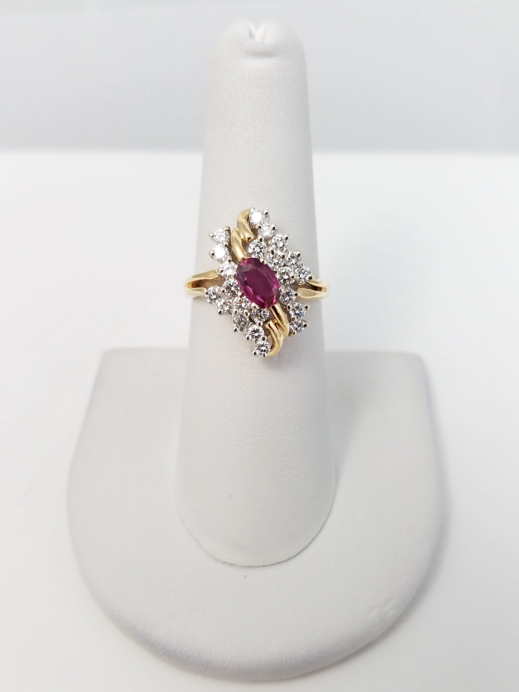 Exceptional Natural Ruby & Diamond 14k Yellow Gold Ring