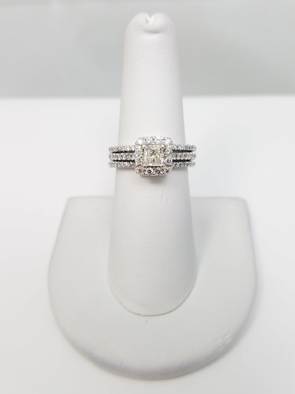 Classic 14k White Gold Natural Diamond Engagement Ring