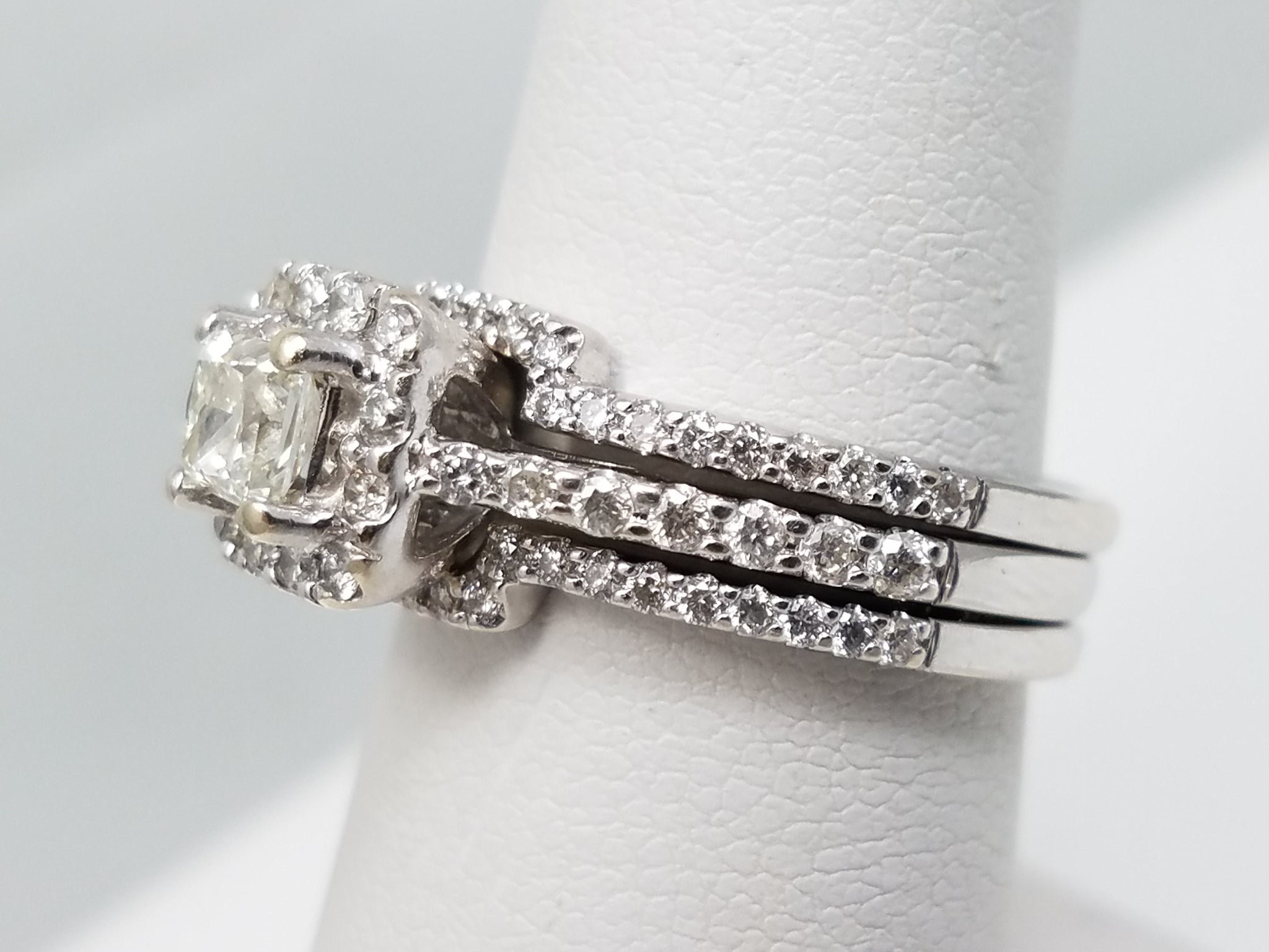Classic 14k White Gold Natural Diamond Engagement Ring