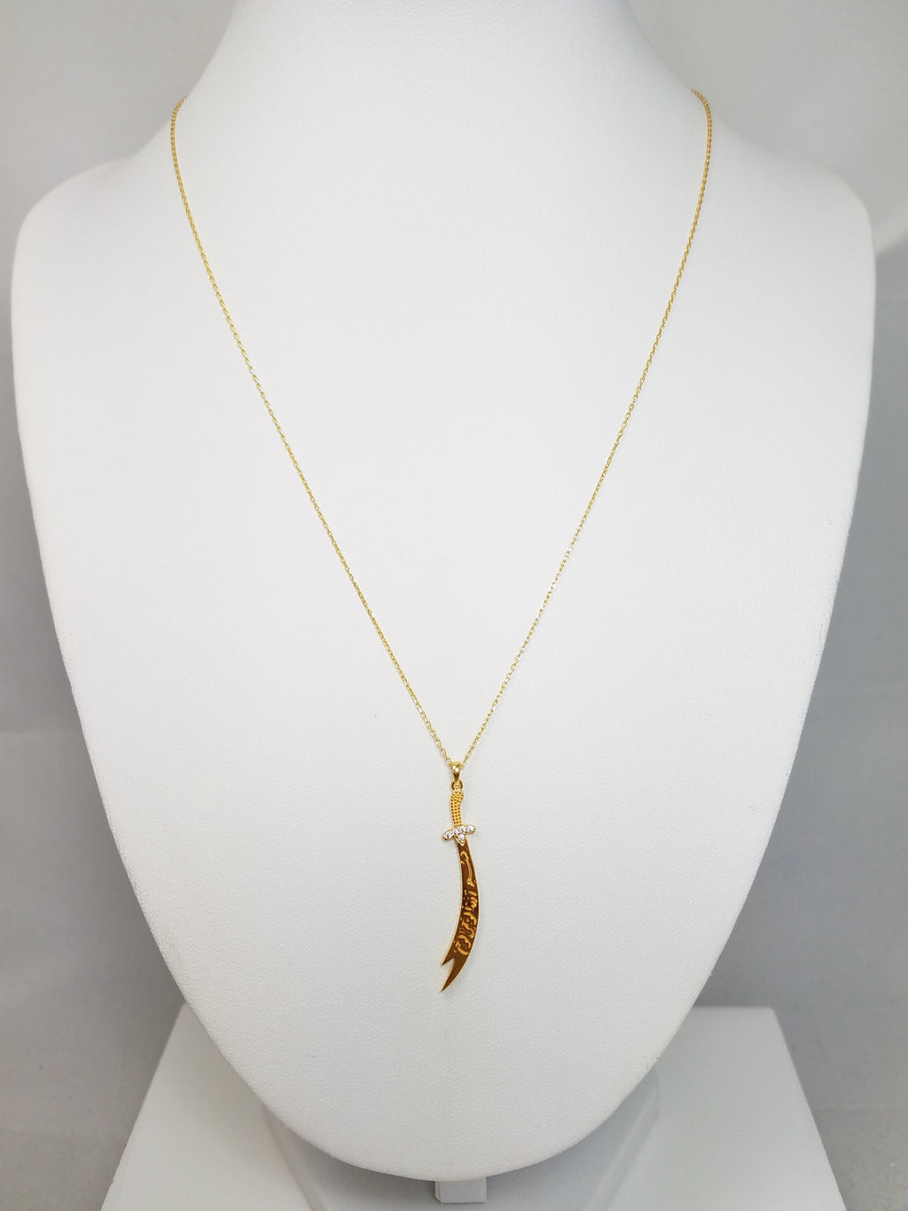 Magical 17"-18" Adjustable 21k Yellow Gold Cubic Zirconia Pendant Necklace