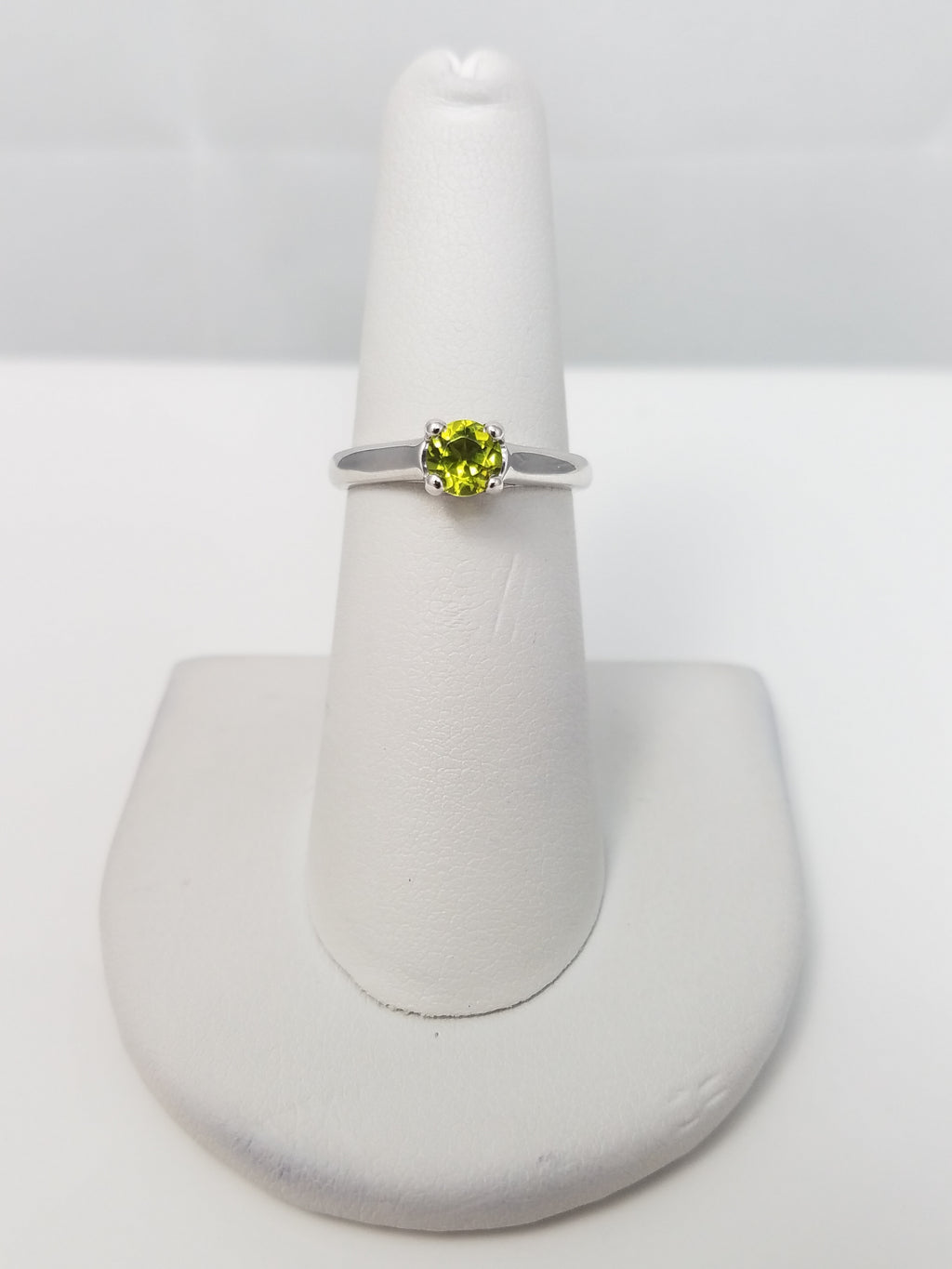 Simple 14k White Gold Natural Peridot Solitaire Ring