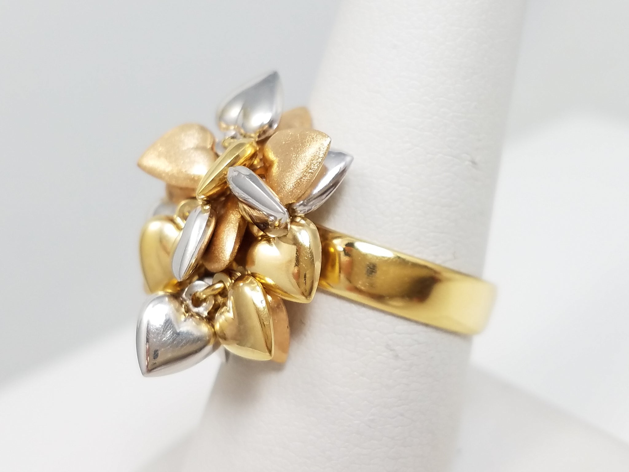 Fun 18k Tri-Color Gold Dangling Heart Ring