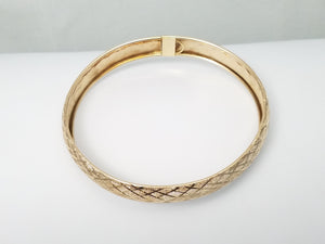 Dynamic 10k Yellow Gold Diamond Cut Bangle Bracelet