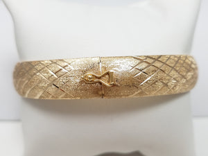 Dynamic 10k Yellow Gold Diamond Cut Bangle Bracelet