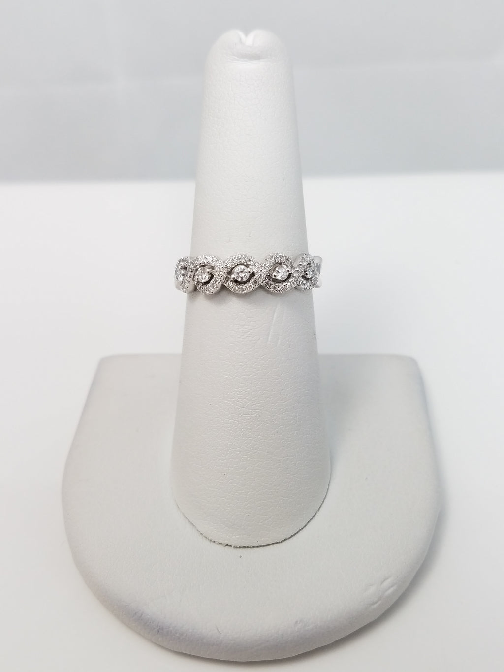 Shimmering 14k White Gold Natural Diamond Ring Band