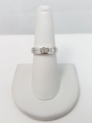 Luxurious 14k White Gold Natural Diamond Anniversary Ring Band