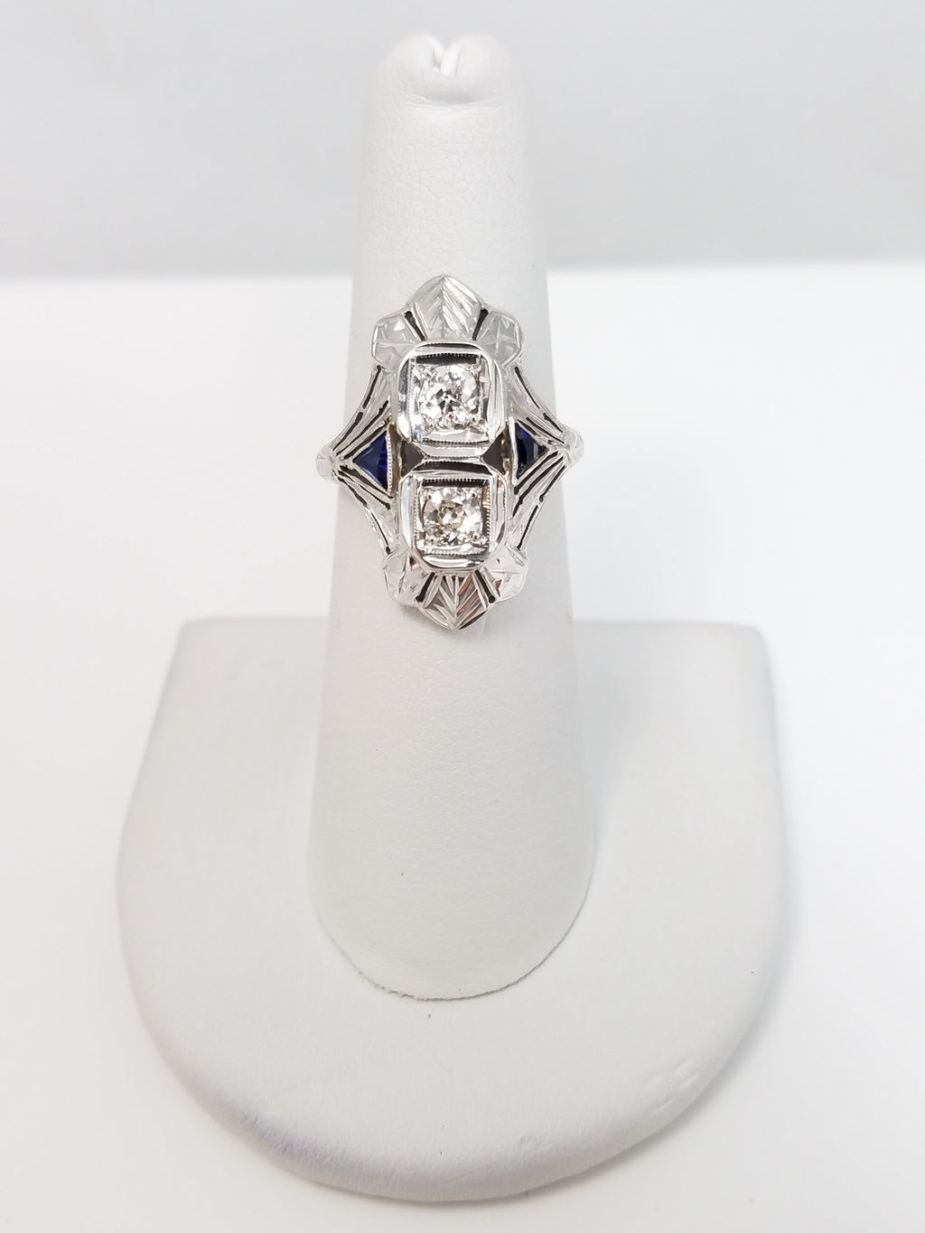 Luxurious Art Deco 18k White Gold Natural Diamond Synthetic Sapphire Ring