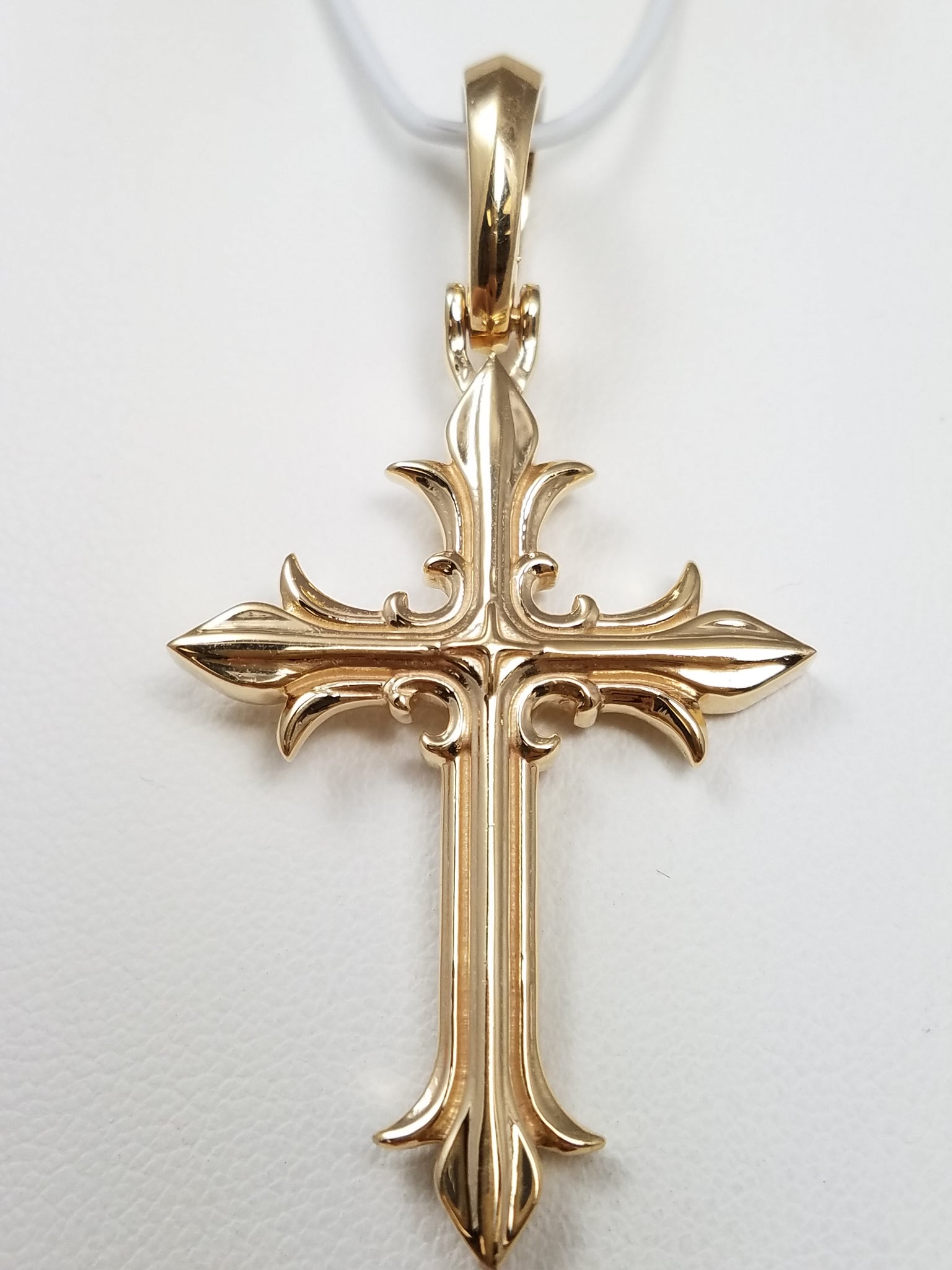 High Quality 3-D Solid 18k Yellow Gold Cross Pendant! Heavy!