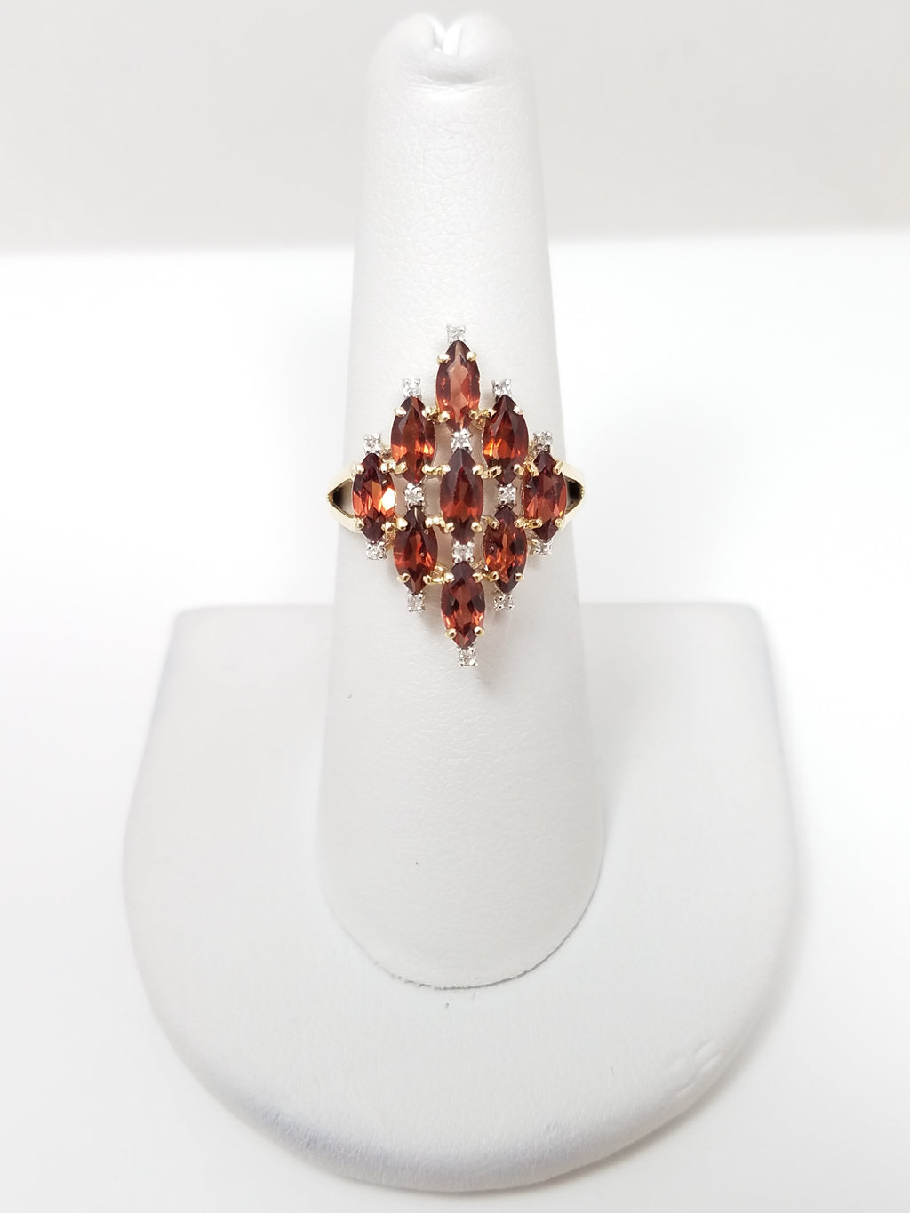 Stylish 10k Yellow Gold Natural Garnet Diamond Cluster Ring