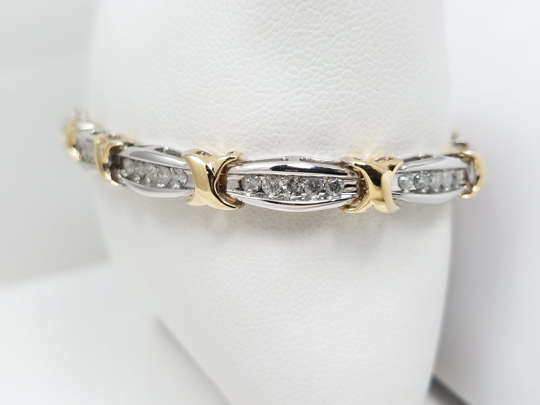 Magnificent 7.25" 10k Two Tone Gold Natural Diamond Tennis Bracelet
