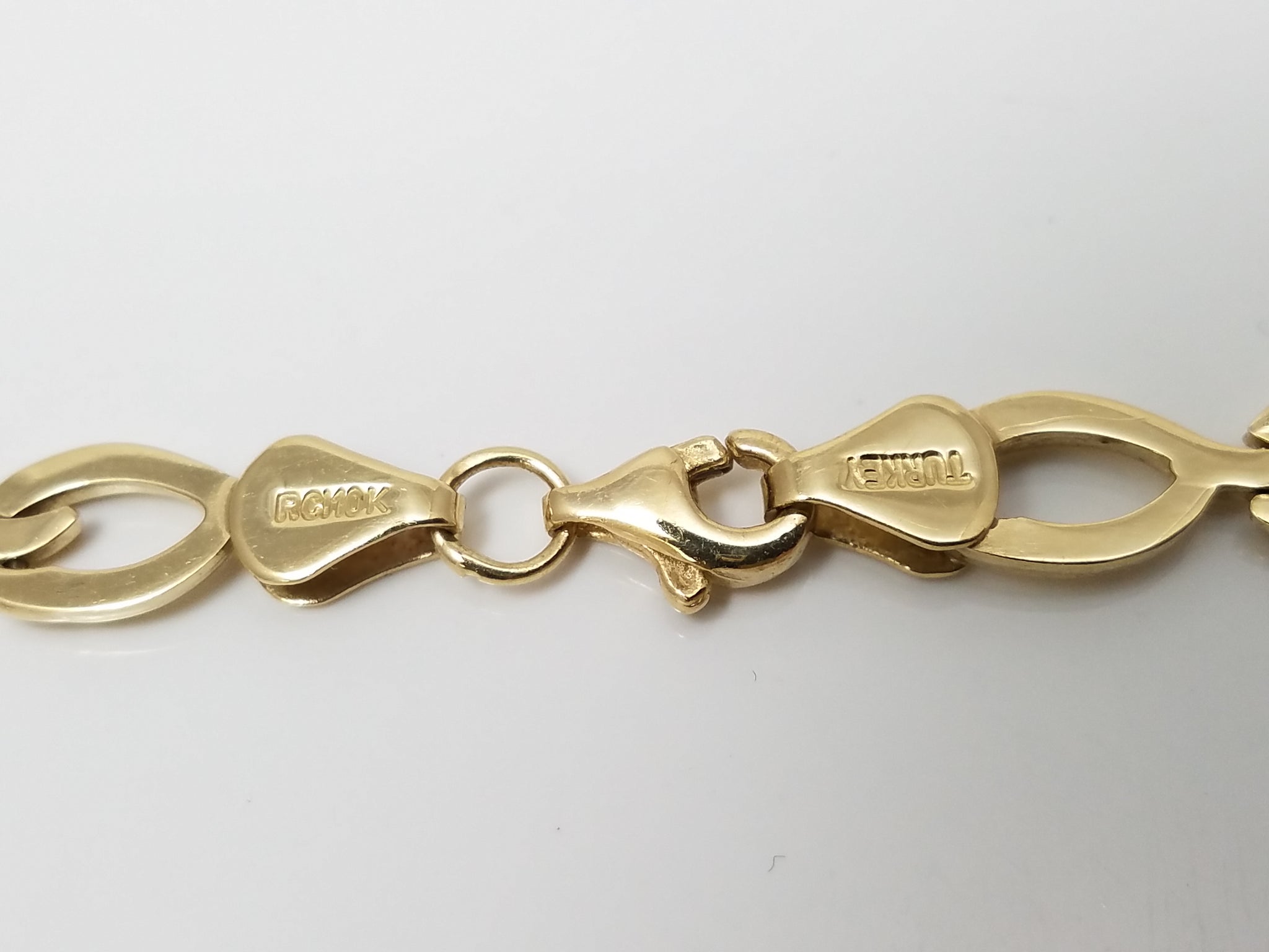 Extravagant 10k Two Tone Gold 17.5" Graduated Necklace