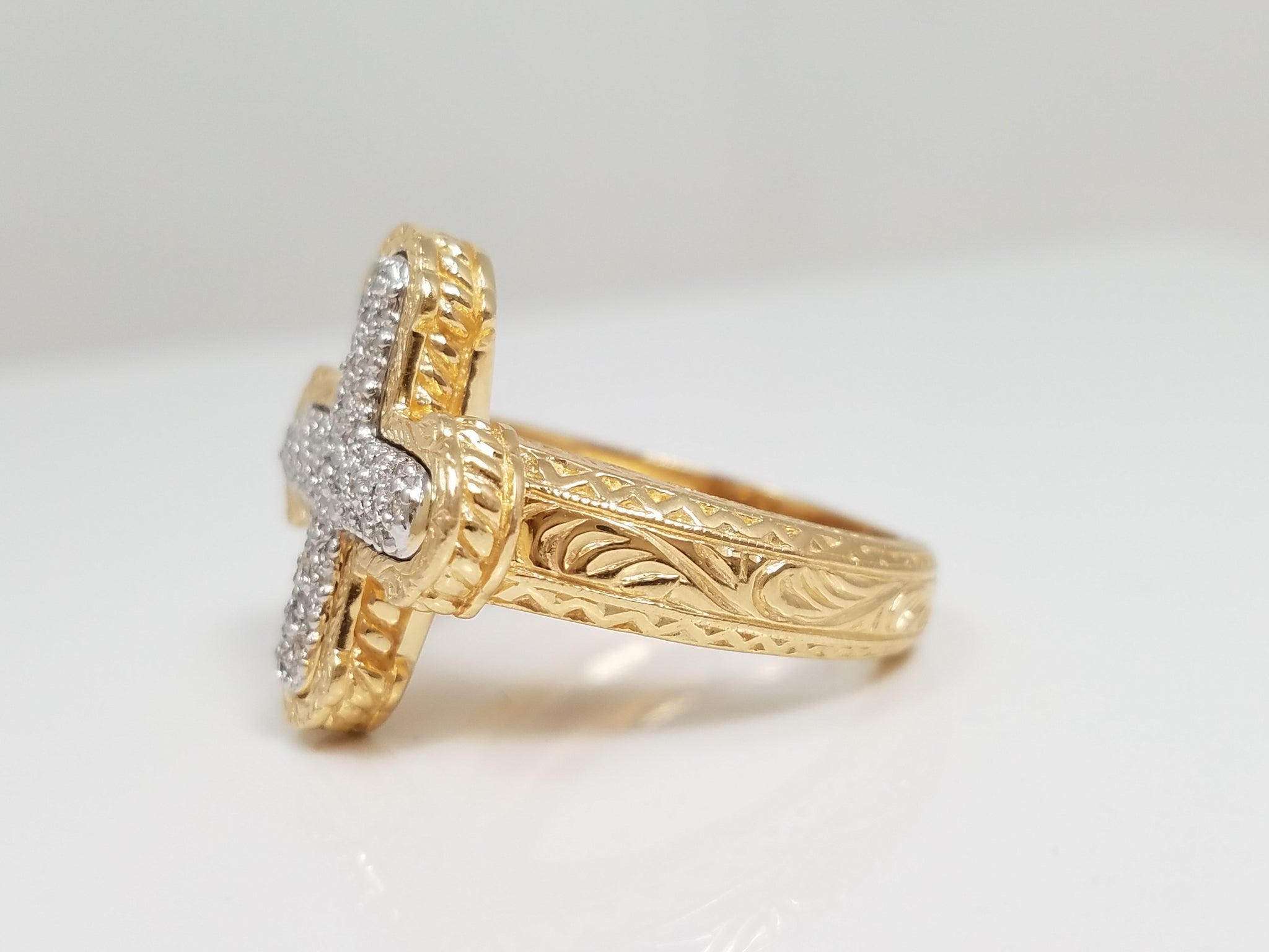 Fabulous 14k Yellow Gold Natural Diamond Cross Ring