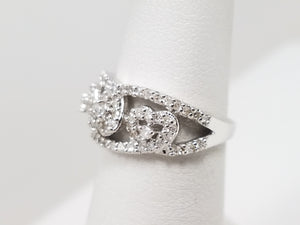 Sparkly 10k White Gold Natural Diamond Heart Ring