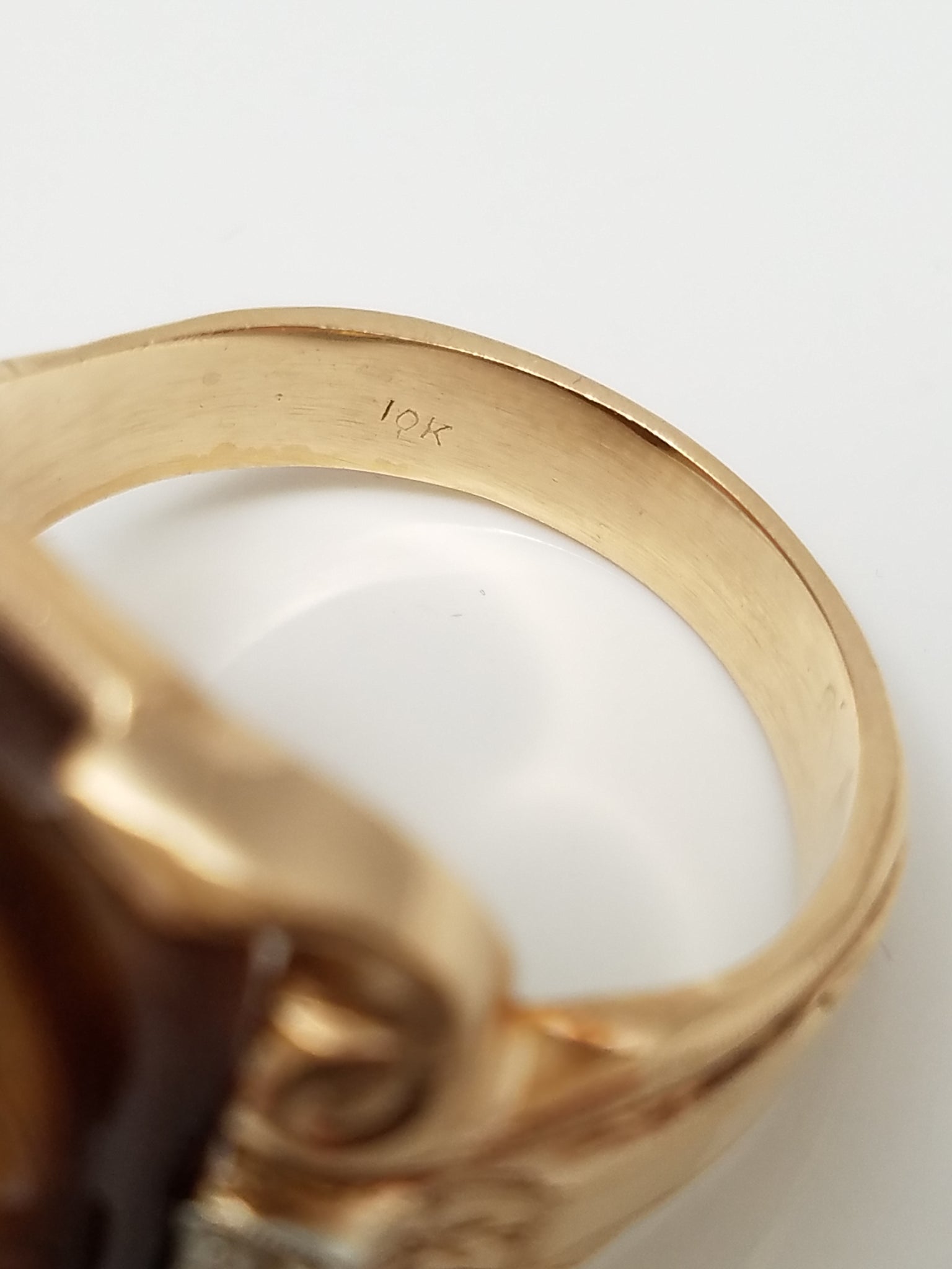 Dapper Men's Vintage 10k Yellow Gold Natural Tiger Eye Cameo Diamond Ring