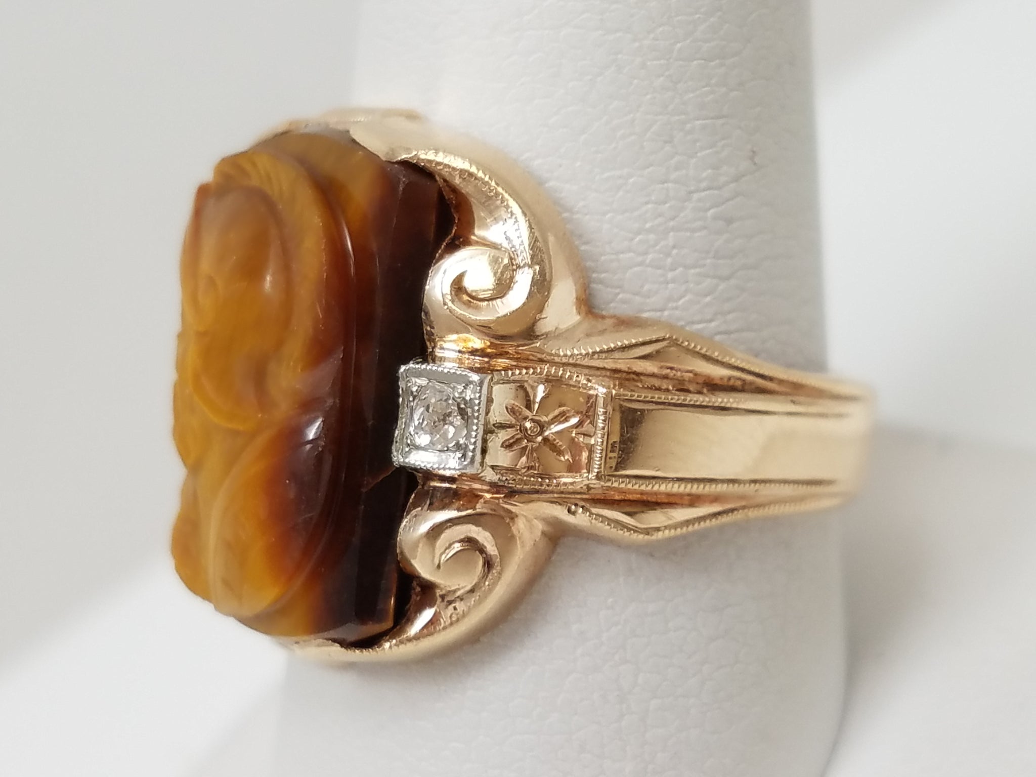 Dapper Men's Vintage 10k Yellow Gold Natural Tiger Eye Cameo Diamond Ring