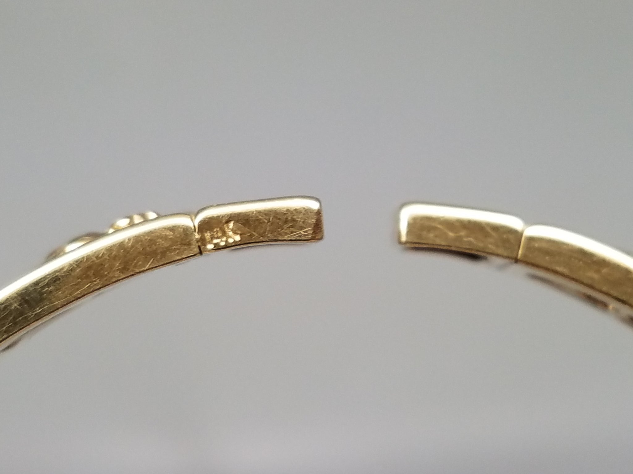 Extraordinary 14k Yellow Gold Flexible Panther Link Bangle Bracelet