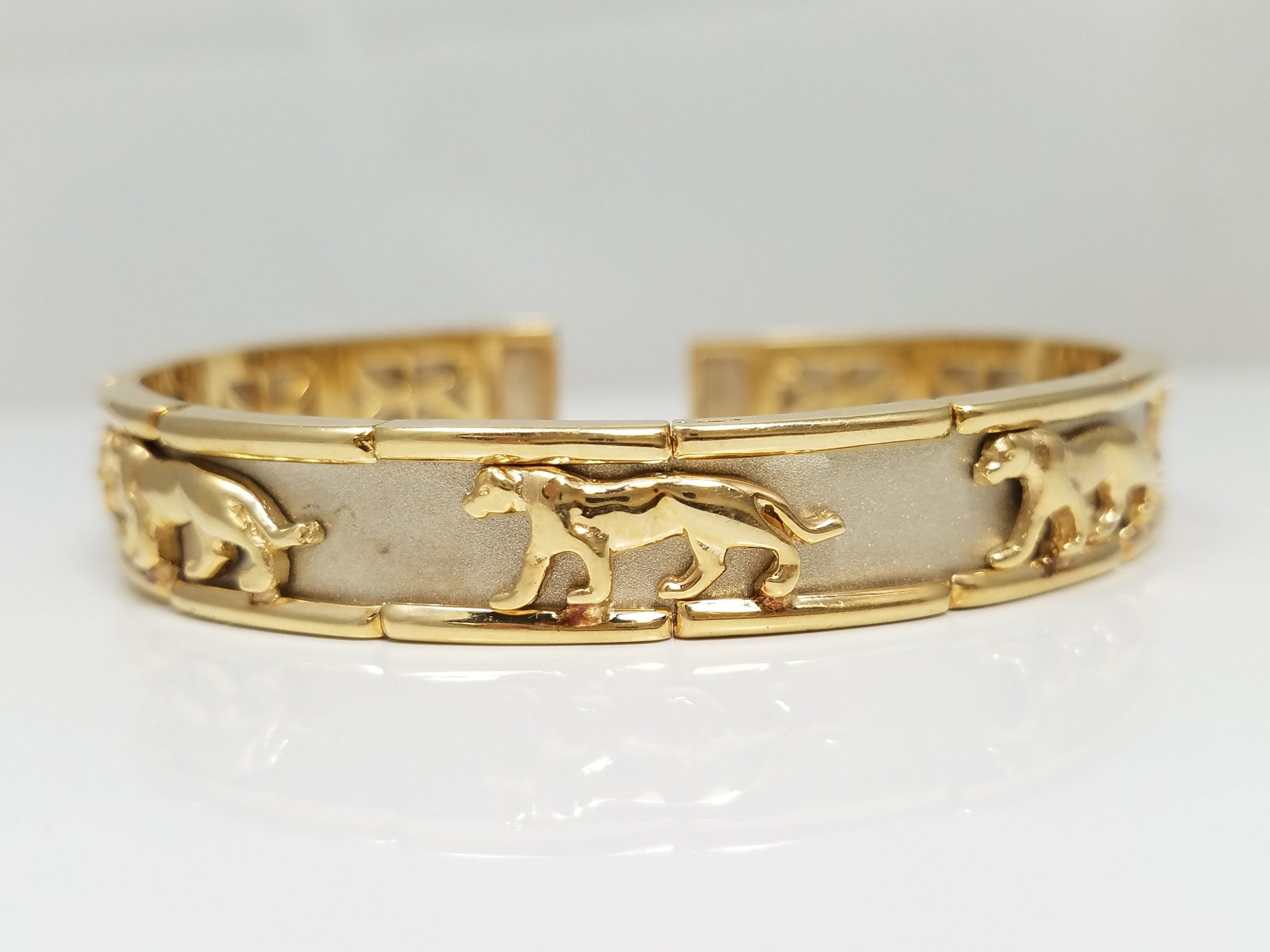 Extraordinary 14k Yellow Gold Flexible Panther Link Bangle Bracelet
