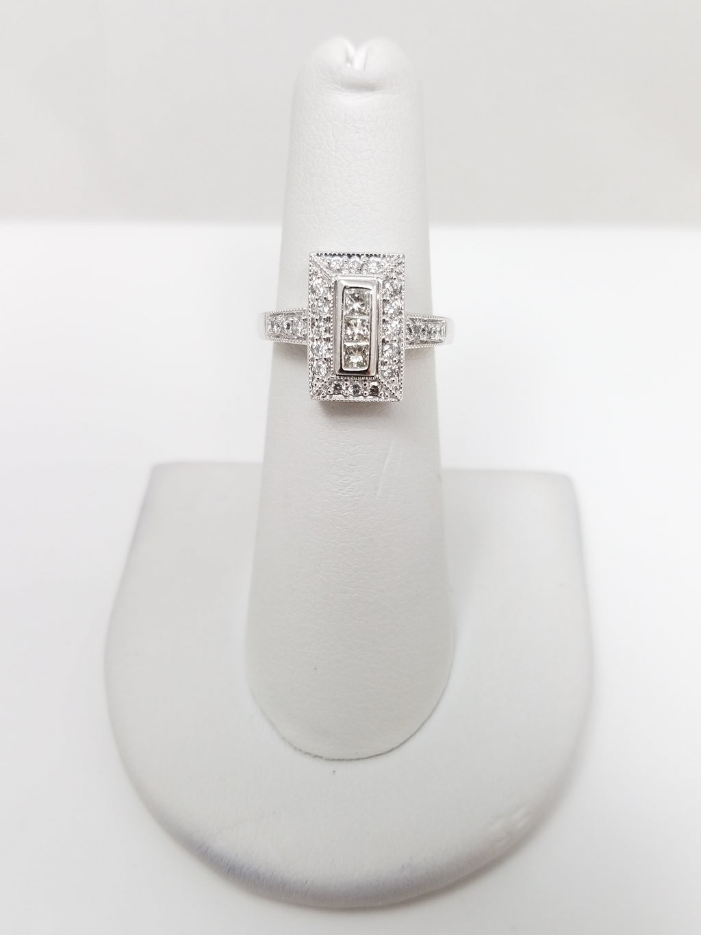 Glamorous 14k White Gold Natural Diamond Custom Ring