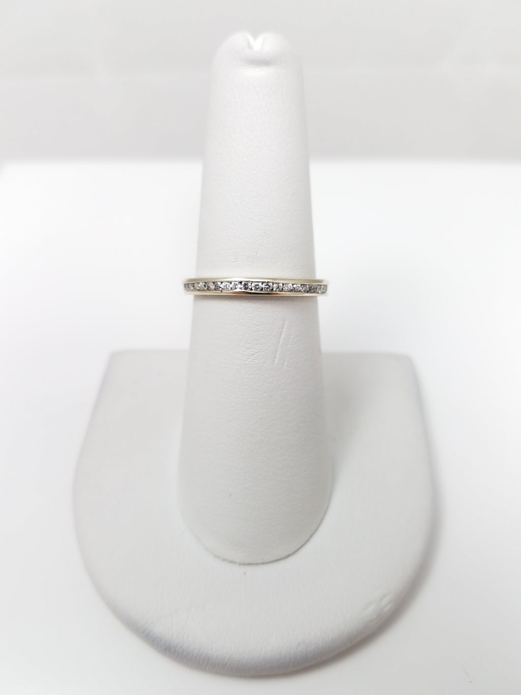 Luxurious 14k White Gold Natural Diamond Eternity Ring Band