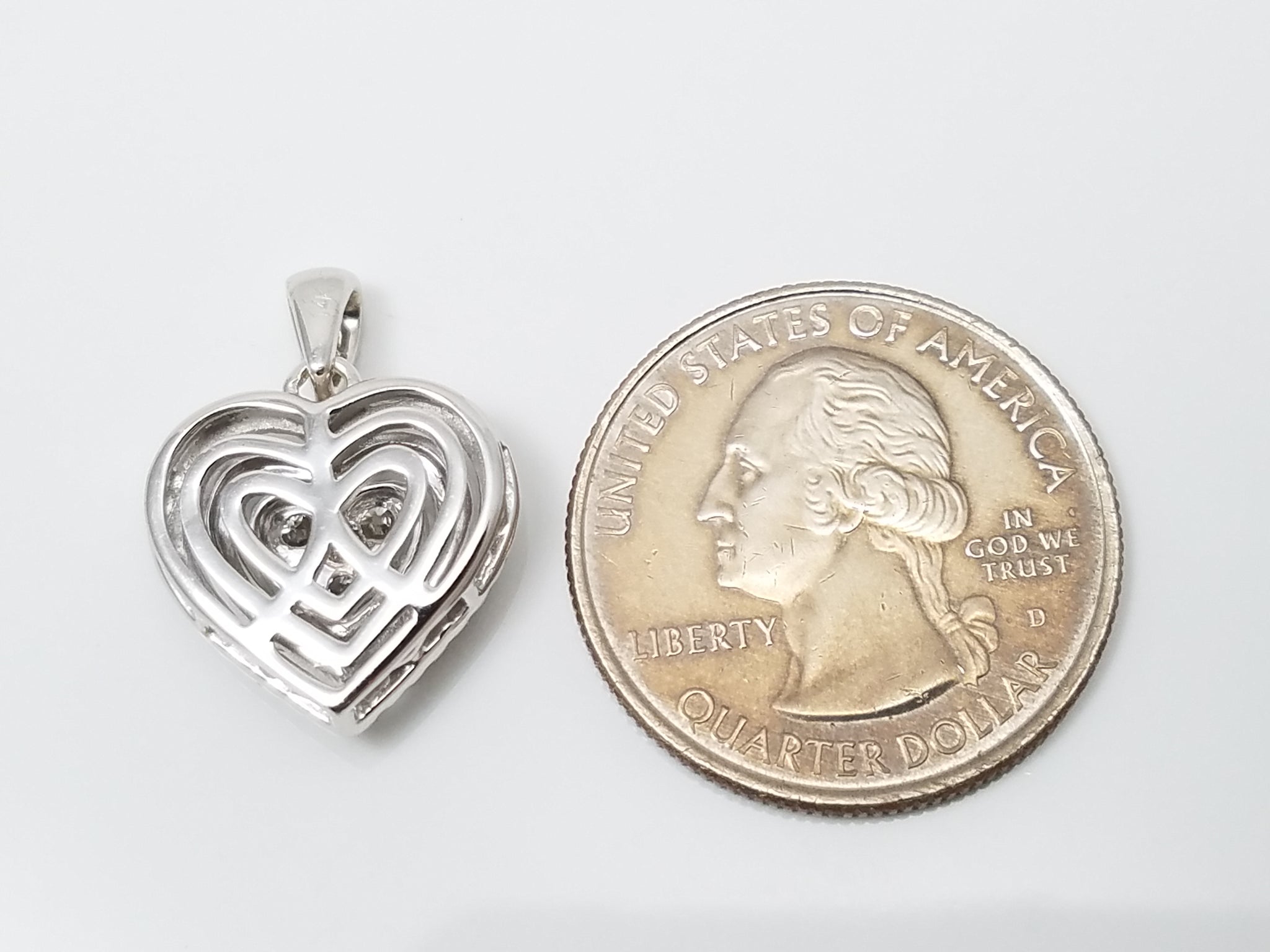 Elegant 14k White Gold 1ctw Natural Diamond Heart Pendant