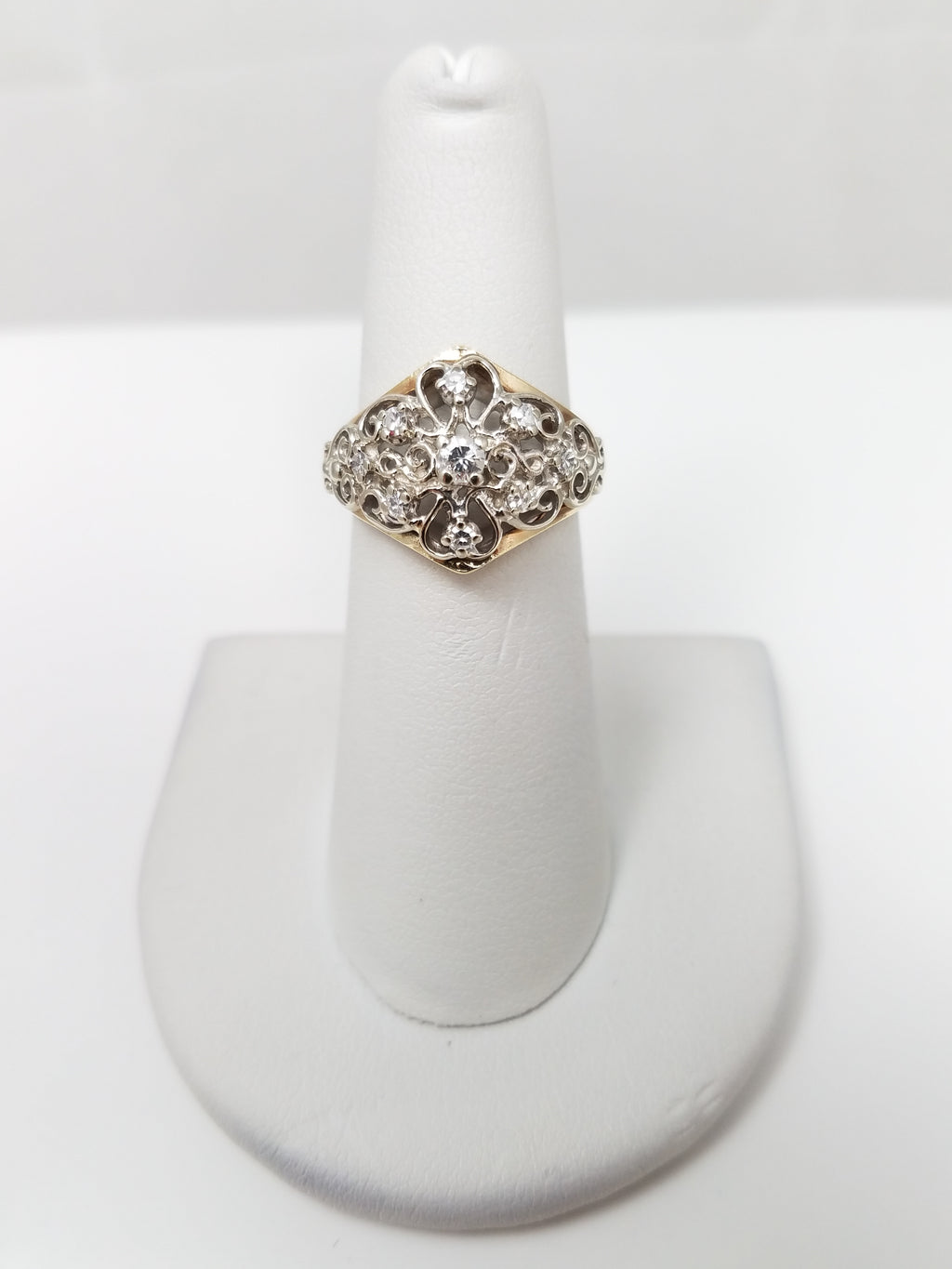 Lovely Vintage 14k Two Tone Gold Natural Diamond Ring